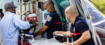 Après la pirogue, bientôt l’avion sanitaire.